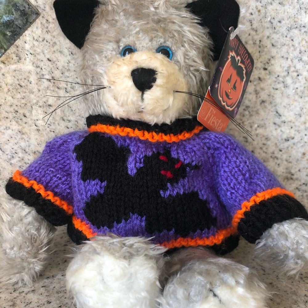 🎃 WEREWOLF in BLACK BAT SWEATER